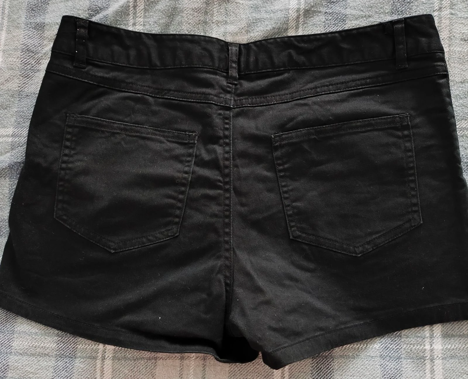 Shorts negros  – photo 4